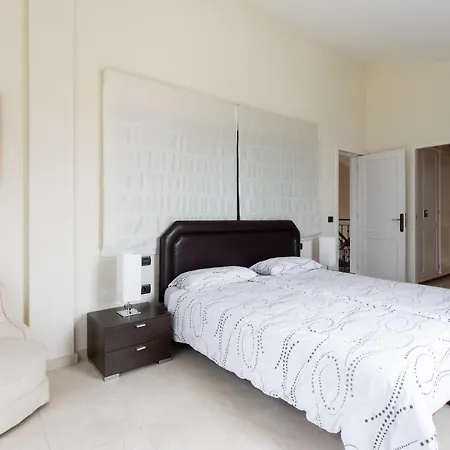 Magec - Vivienda Vacacional Con Piscina Privada * ساوزال